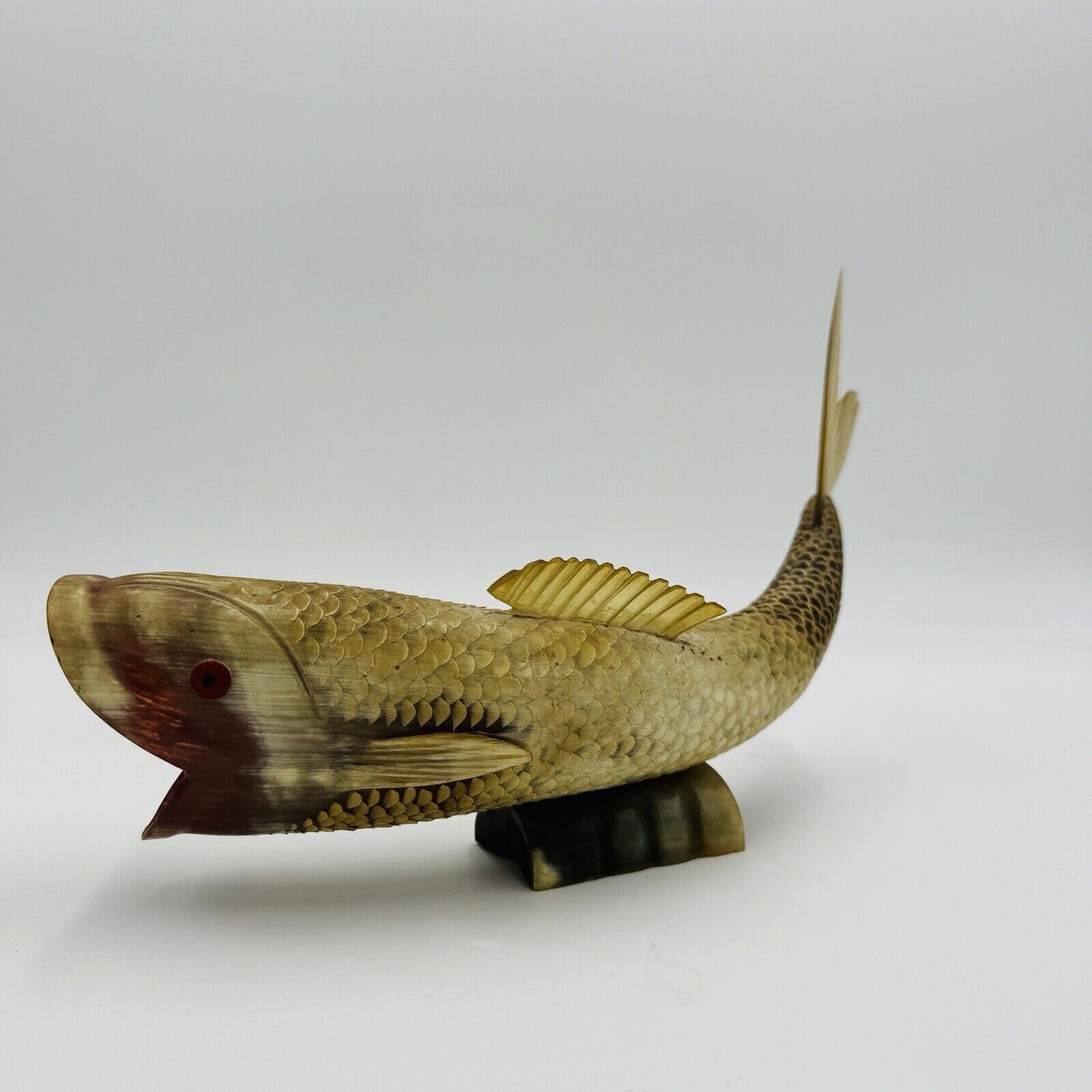 Vintage Carved Cow Horn Fish Sculpture Folk Art Fish Rare 8"x13"