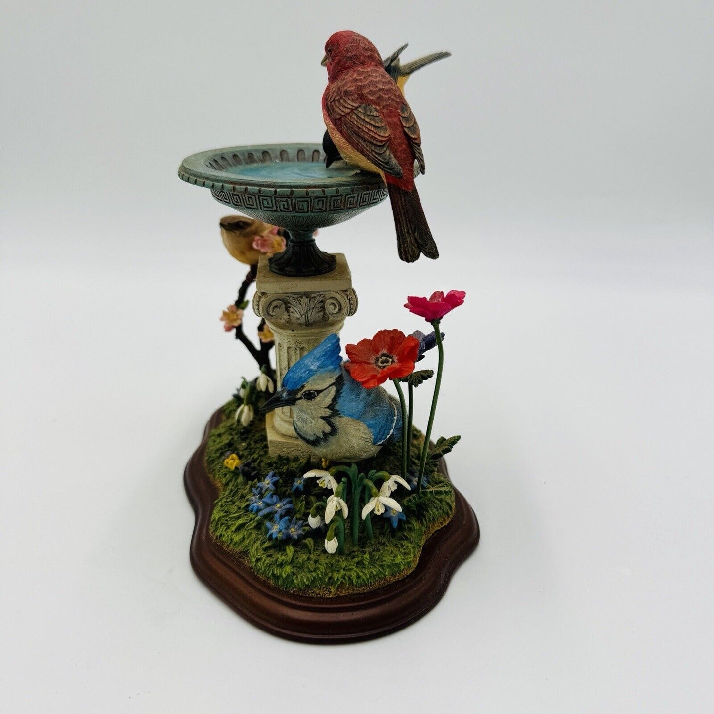 The Danbury Mint "Springtime Beauties" Bob Guge Bird and Bath Figurine 7”