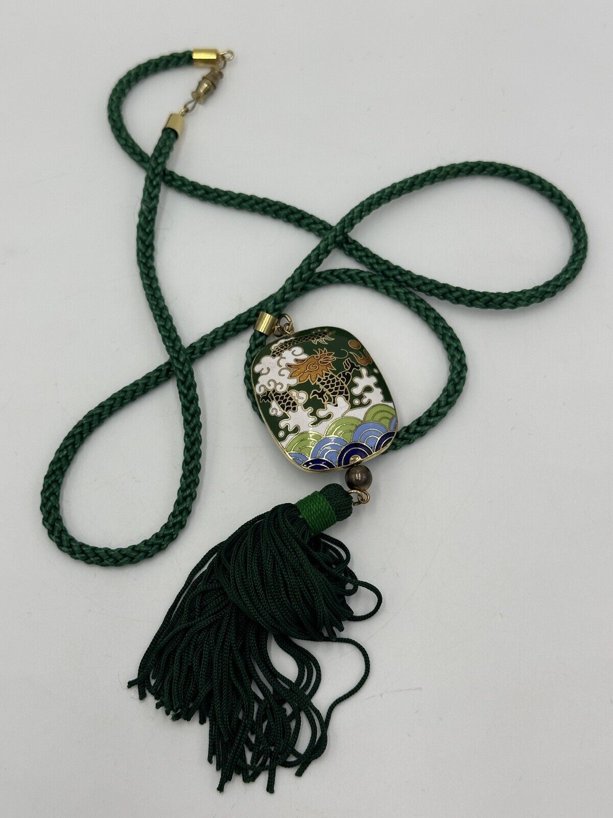 Necklace Tasseled Enamel Pendant Asian Dragon Design Gold Tone Vintage Green