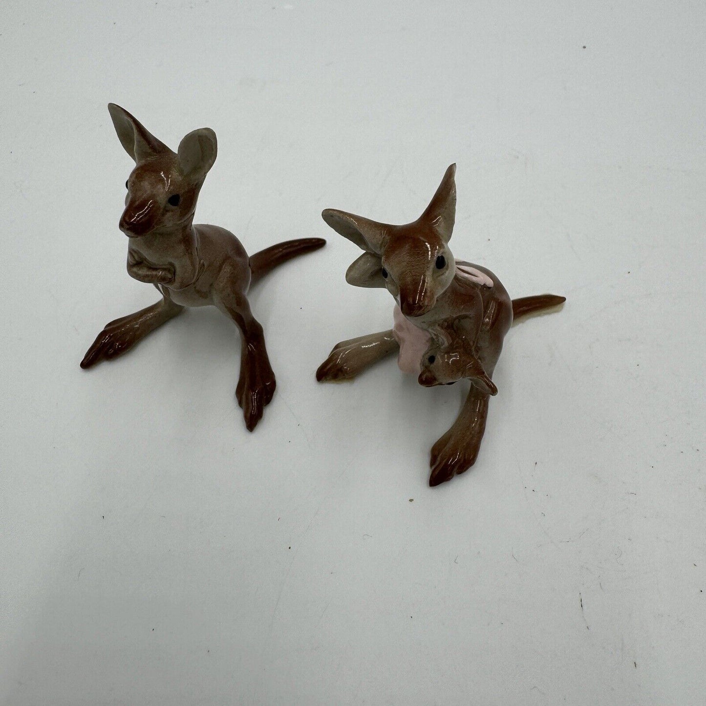 Retired Hagen Renaker Kangaroo Family Pink Apron w/baby Ceramic Figurines Minia
