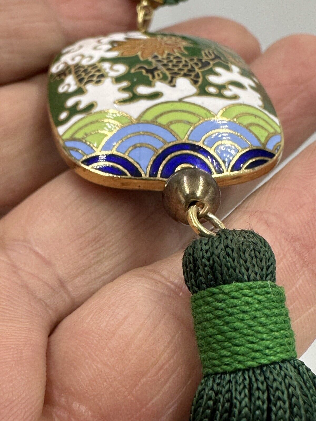 Necklace Tasseled Enamel Pendant Asian Dragon Design Gold Tone Vintage Green