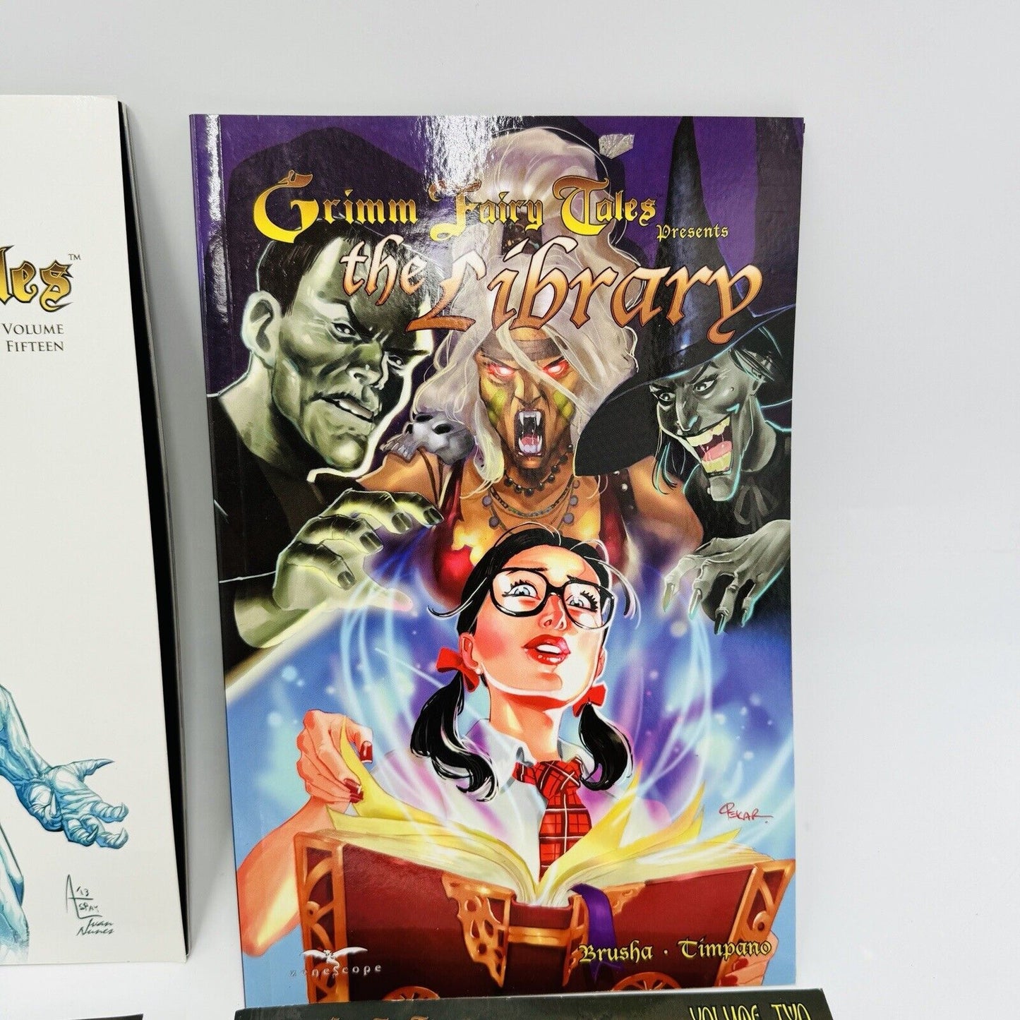 Grimm Fairy Tales Zenescope Comics Books 4 Pieces