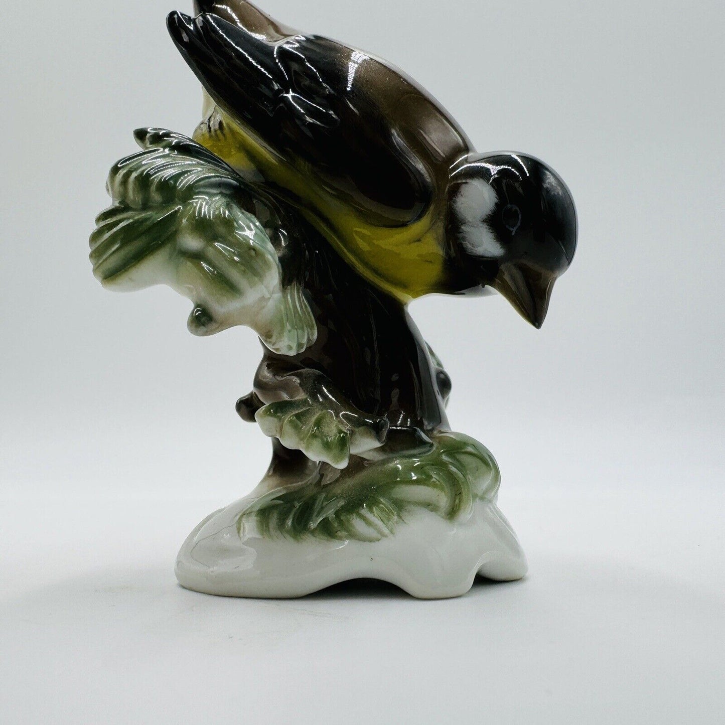 Vintage Rosenthal porcelain #849 yellow Breast Titmouse Bird Figurine Germany 4”
