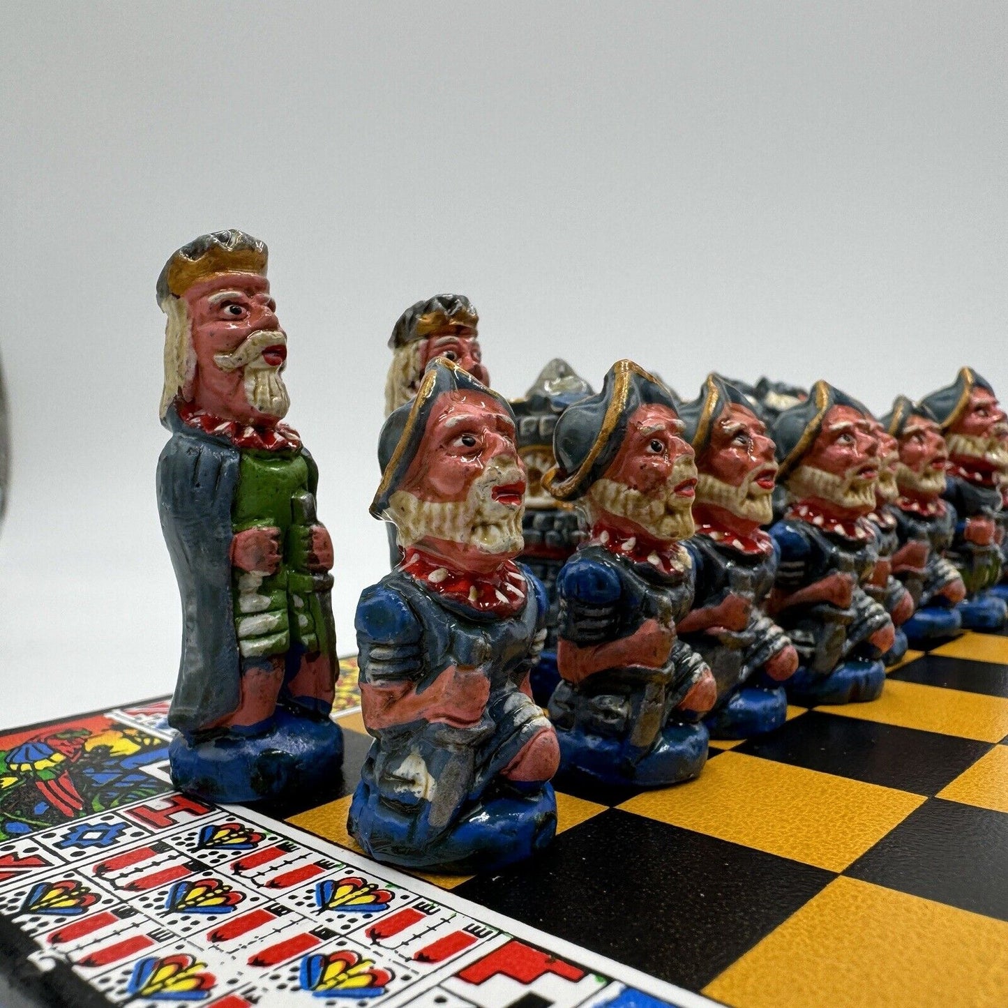 Chess Set Aztec Mayan Incas VS Spanish Conquistadors Vtg Hand Painted Portable