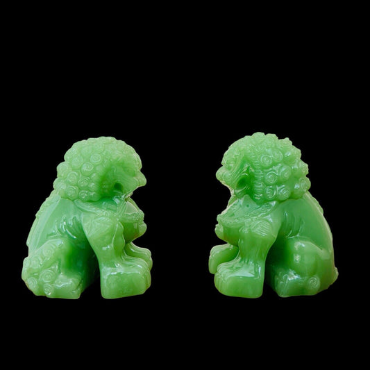 1940s Green Chinese Carved Jadeite Foo Dogs Sculpture Figurines Asian 2 Pieces