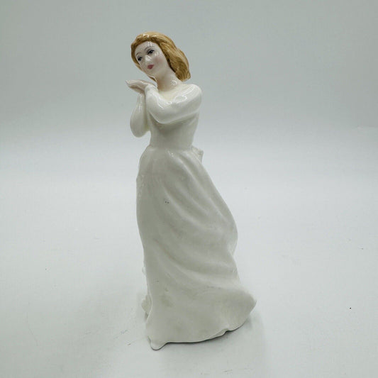 Royal Doulton “Sweet Dreams" Figurine HN3394 1992 Porcelain England White 5.5"