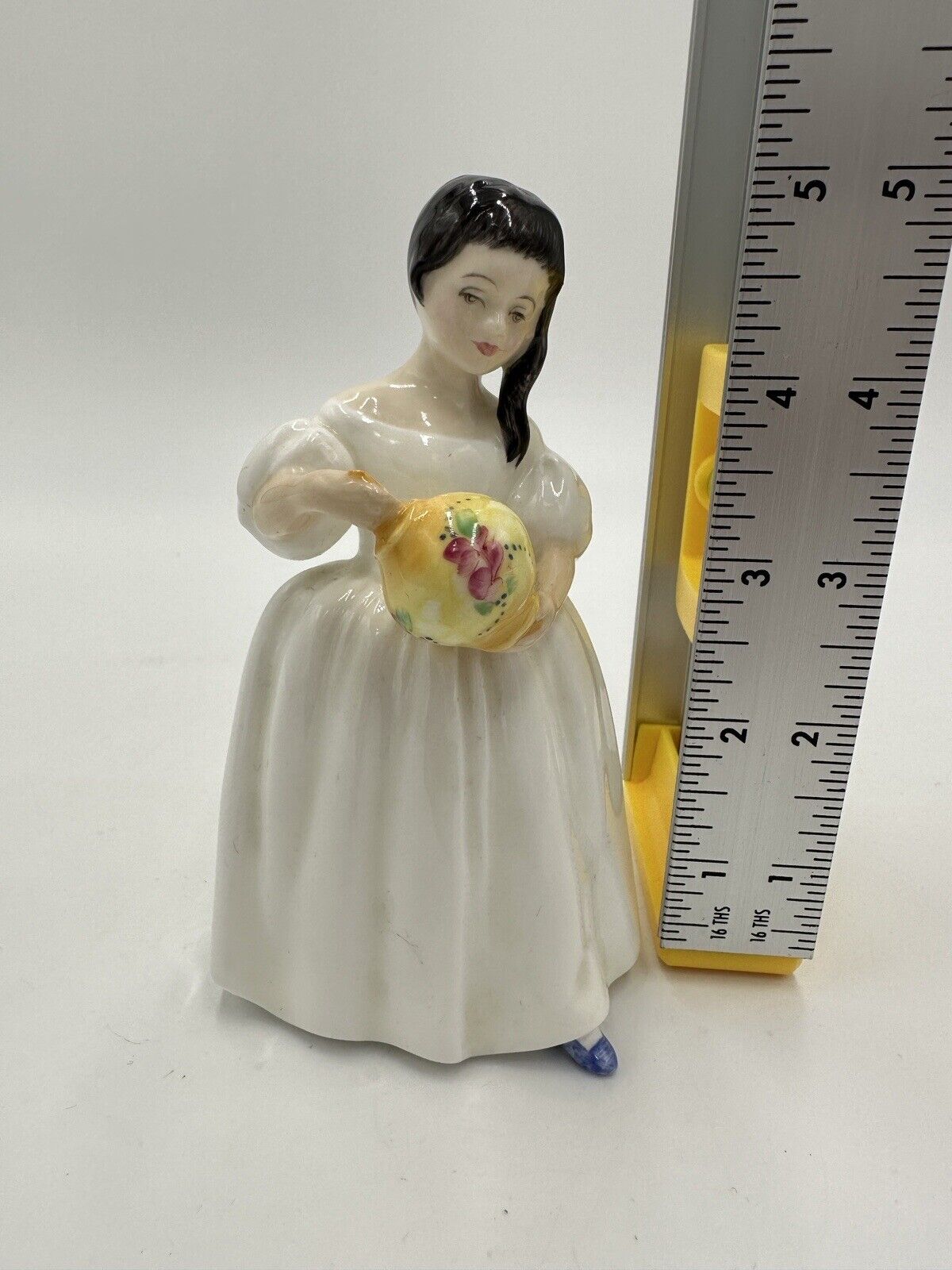 Royal Doulton Figurine Mandy 5 1/8" Figurine by Peggy Davies 1982 HN2476 Decor