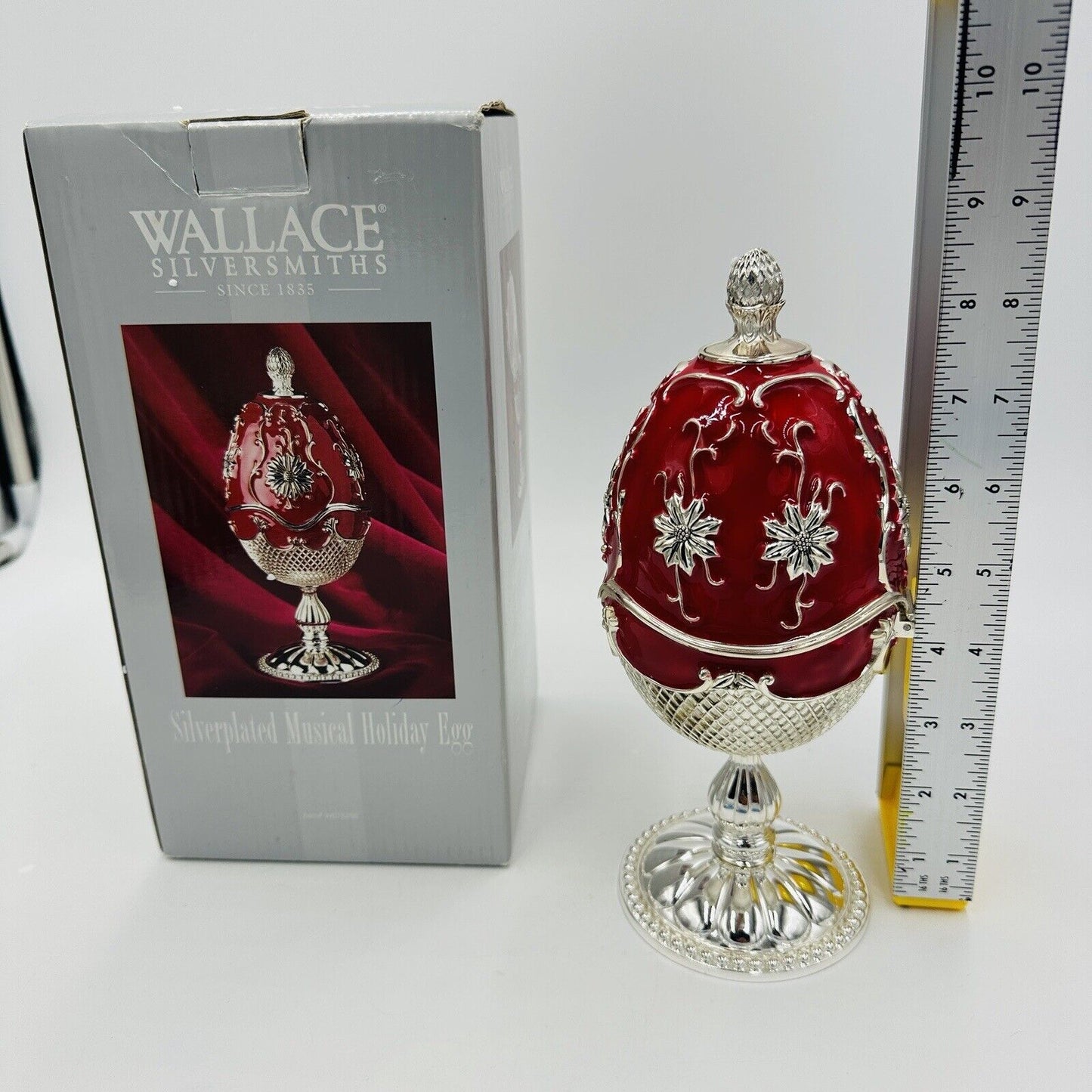 Vtg Wallace Silversmith Silver Plated Musical Holiday Enamel Egg Nativity 8.5”