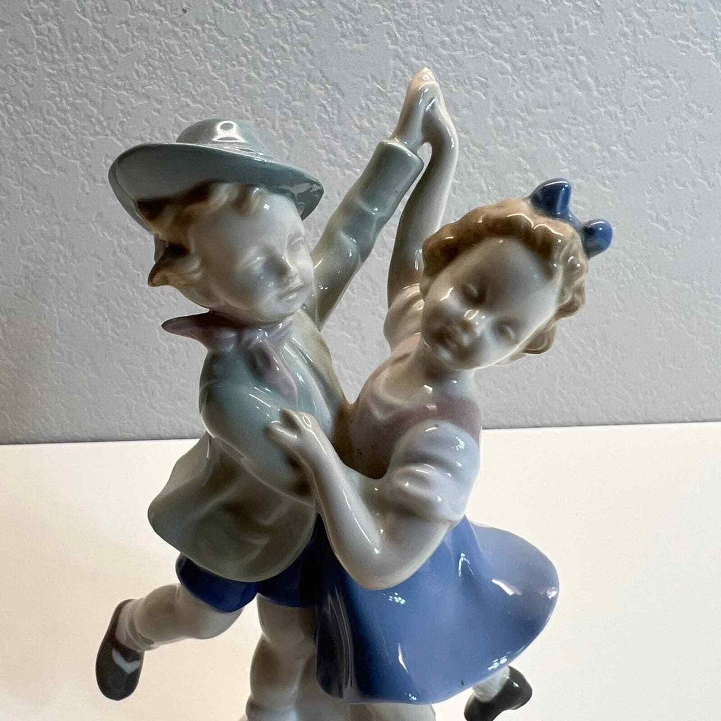 Carl Scheidig Figurine Boy and Girl Dancing Vintage Decor Porcelain Germany