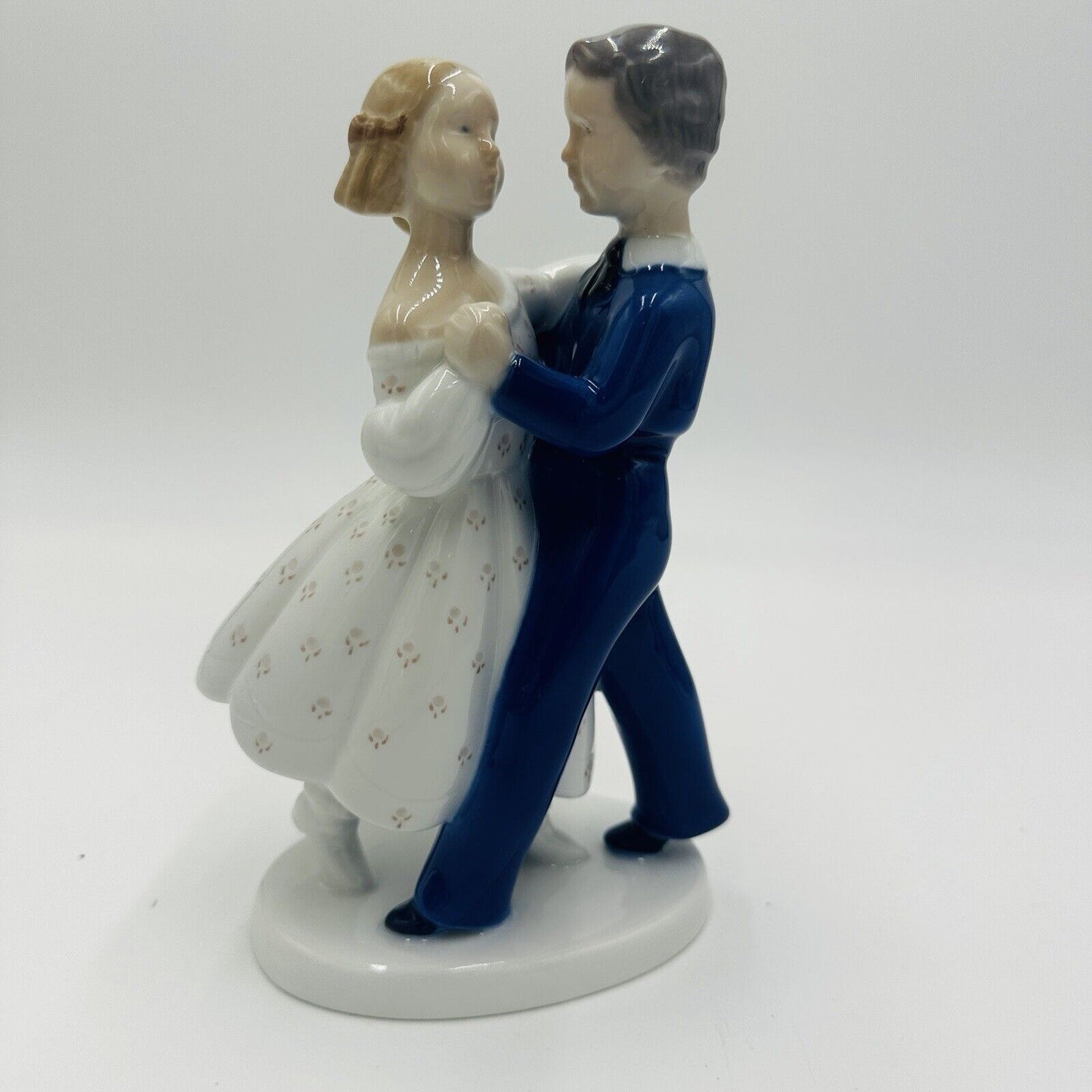 Bing & Grondahl Denmark 1980s Porcelain Dancing Couple Figurine #2385 Vintage 8”