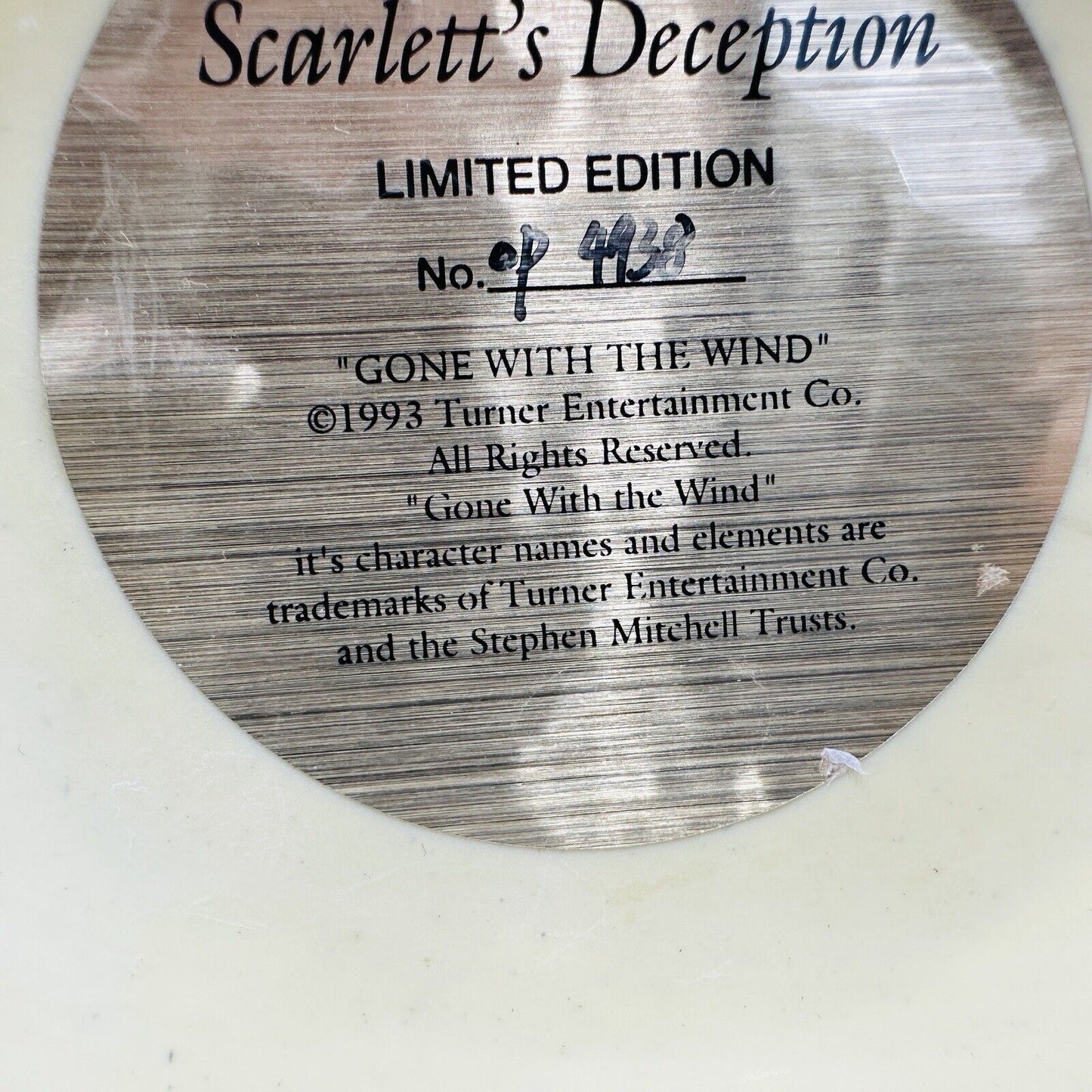 Turner Enterteiment Gone with the Wind Scarlett Deception Glass Covered Figurine