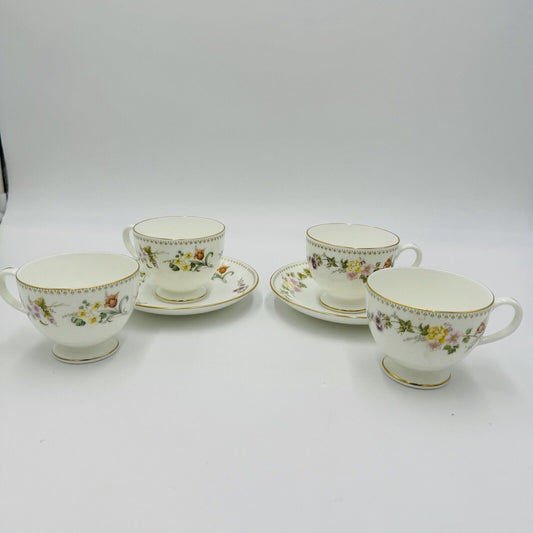 Wedgwood Bone China England Mirabelle R4537 4 Teacups & Two Saucers Floral