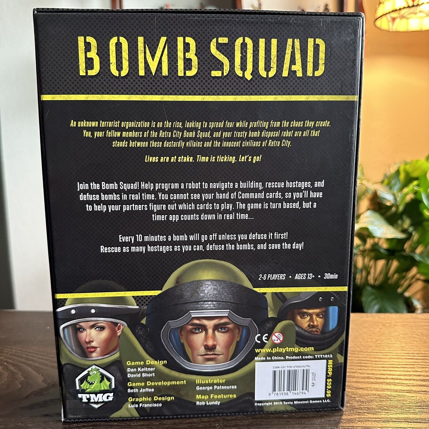 Tasty Minstrel Bomb Squad Board Game 2015 2-6 players 30 minutes Complete