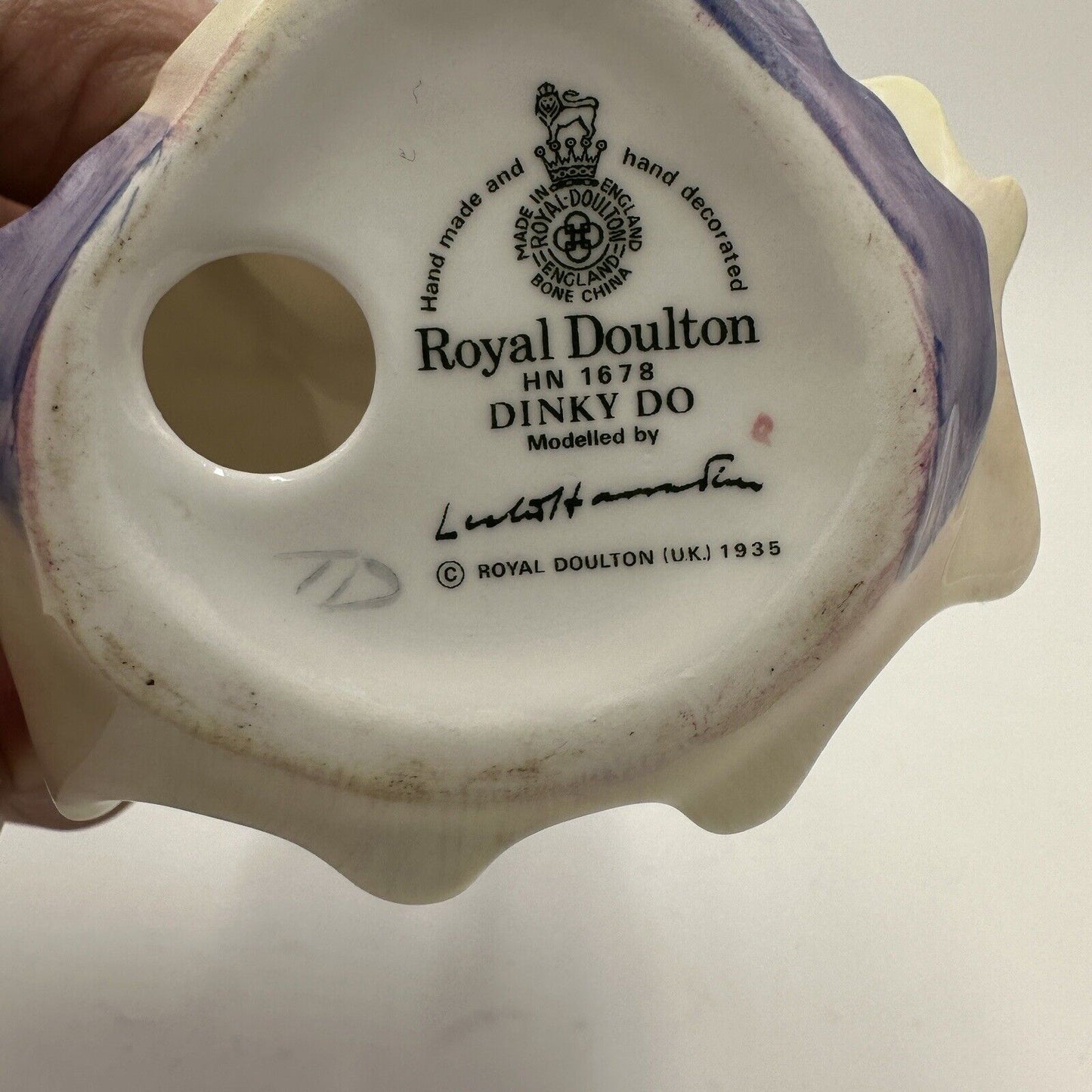 Royal Doulton HN1678 Figurine Dinky Do Little Girl Pink Purple Dress White Hat