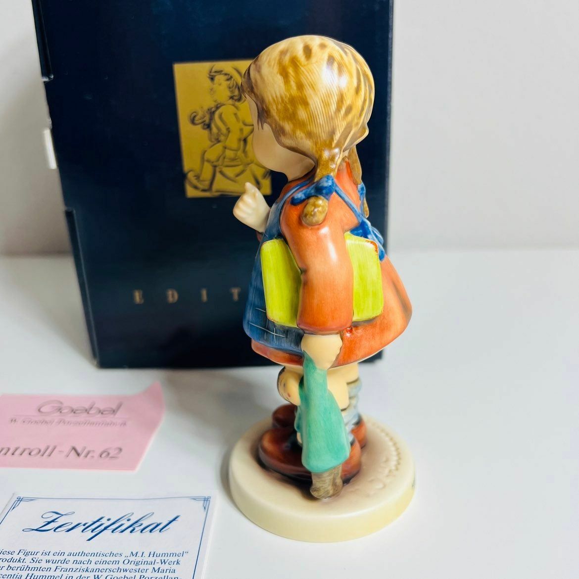 Goebel Hummel Girl Figurine I Wonder Books Learning School #486 German Sculpture
