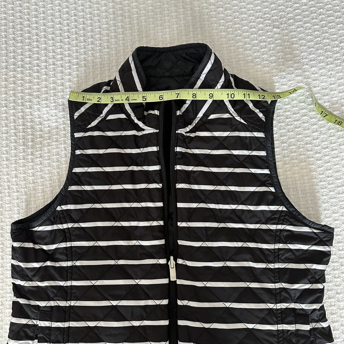 Peter Millar Vest Women's Size Medium Reversible Quilted Black White Striped