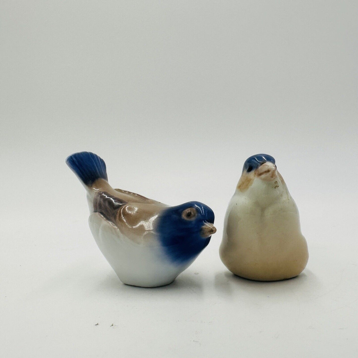 Bing & Grondahl Finch Bird Figurine Porcelain Glossy Hand Painted Denmark Set 2