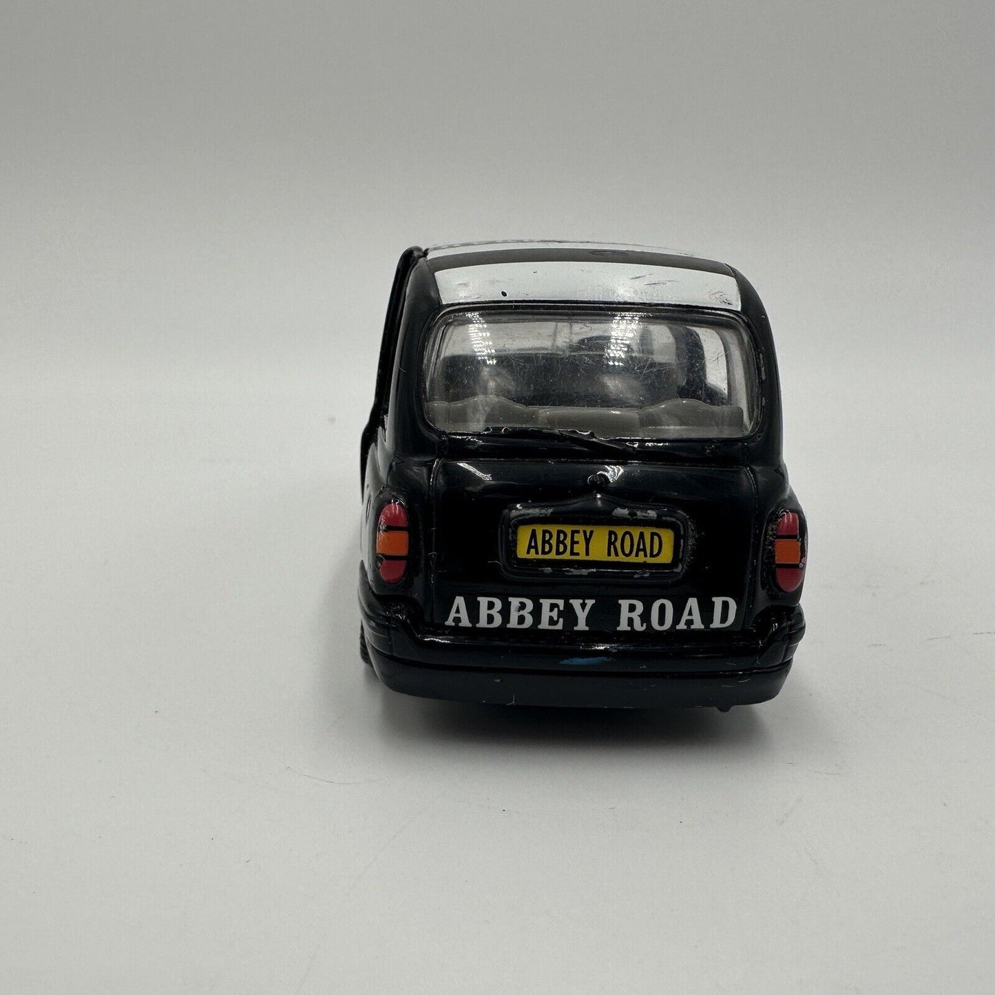 Vintage Corgi The Beatles Abbey Road Album Cover Die-Cast London Taxi Cab