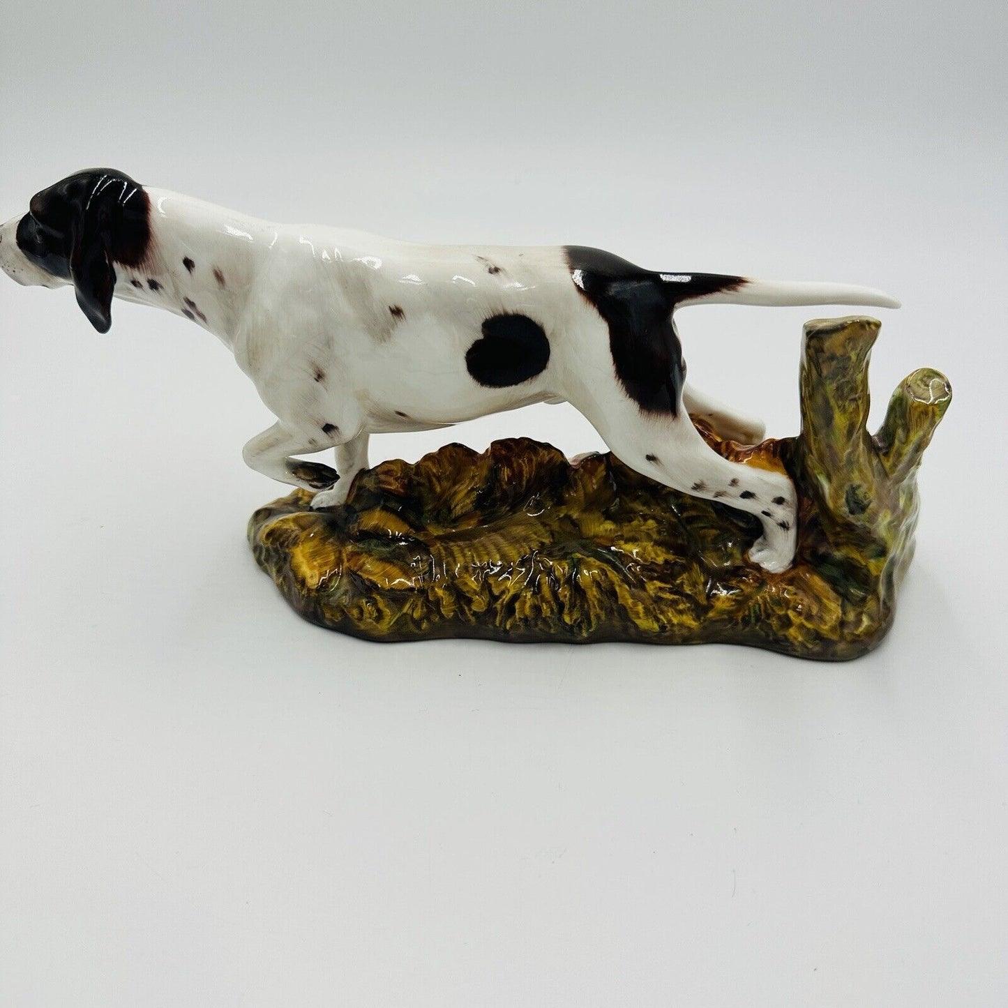 Royal Doulton Pointer #HN 2624 Dog Figurine by Peggy Davies England Hand Paint