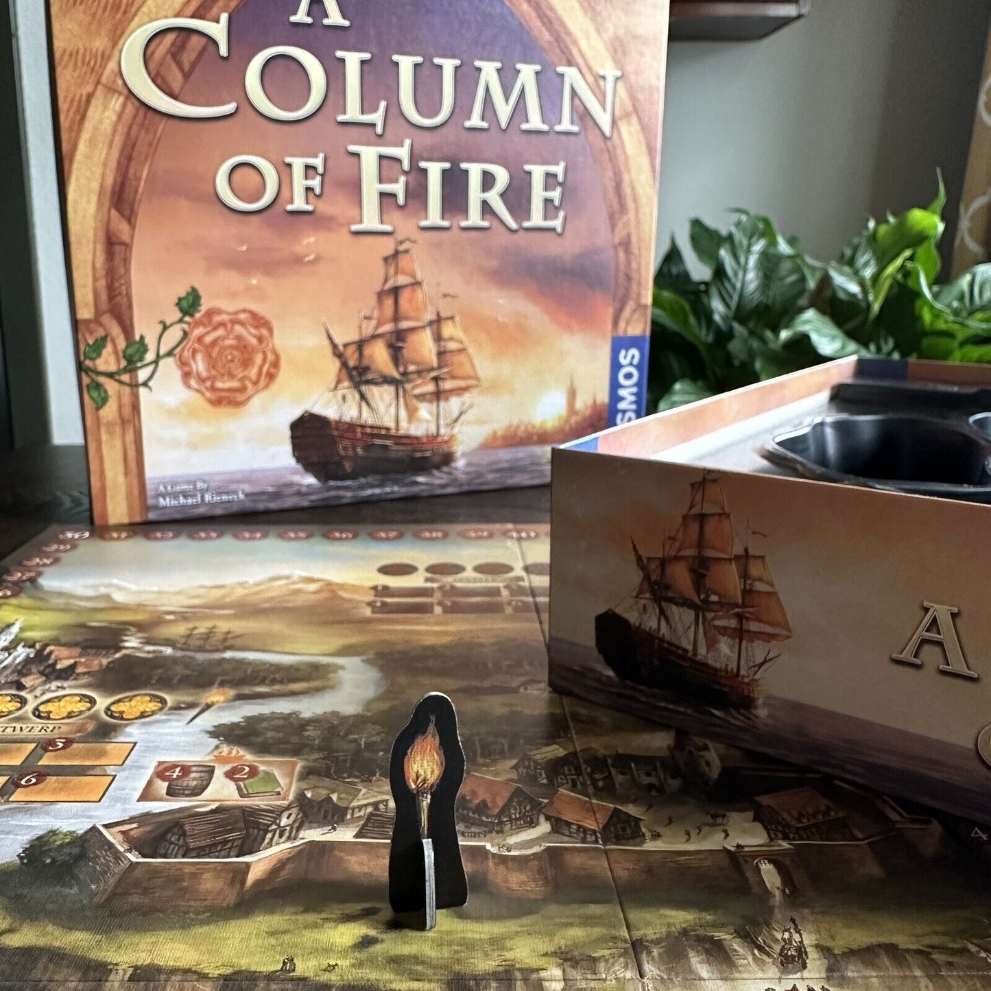 A Column of Fire Strategy Board Game by Ken Follett Sequel Pillars Of The Earth
