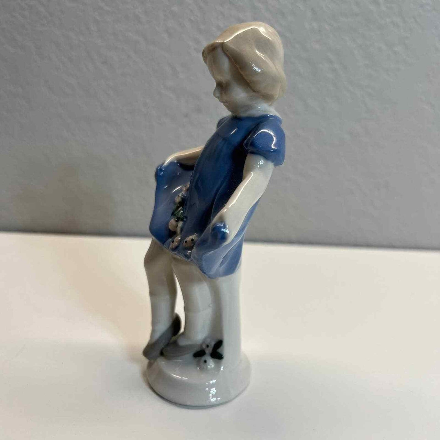 Grafenthal Carl Scheidig Figurine Girl in Blue Dress Porcelain Vintage Home