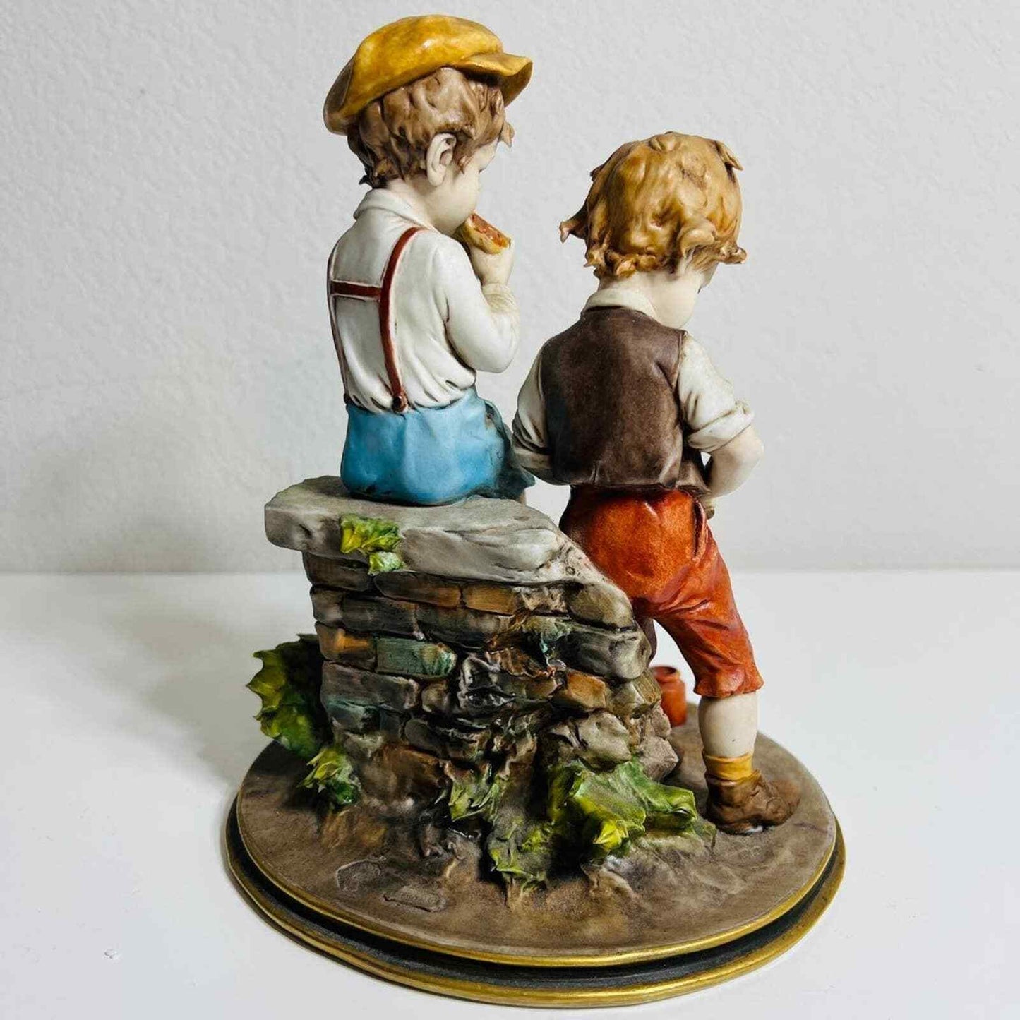 Capodimonte Triade Benacchio Figurine Children Eating Lunch Sculpture Italy Flaw