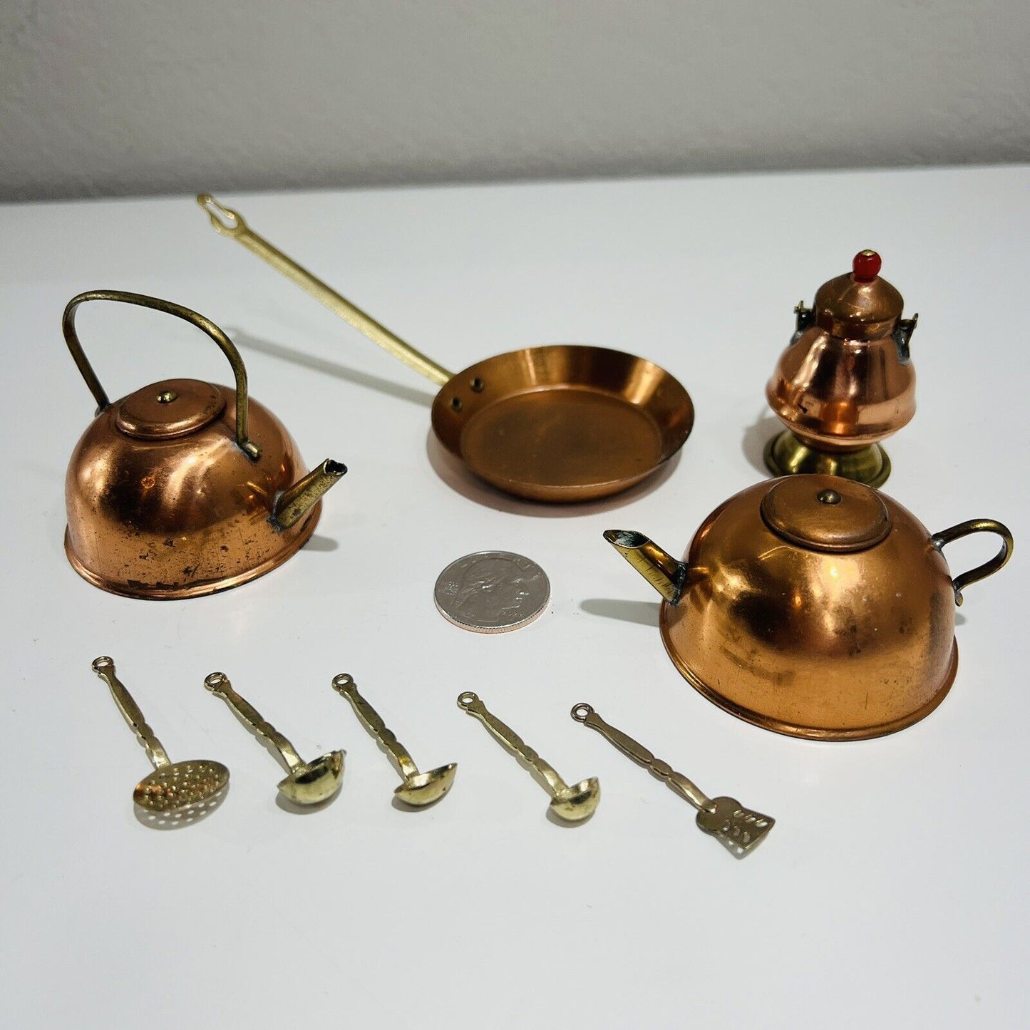 Dollhouse Miniatures Camping 9 Pieces Copper Pots made in England Collectibles