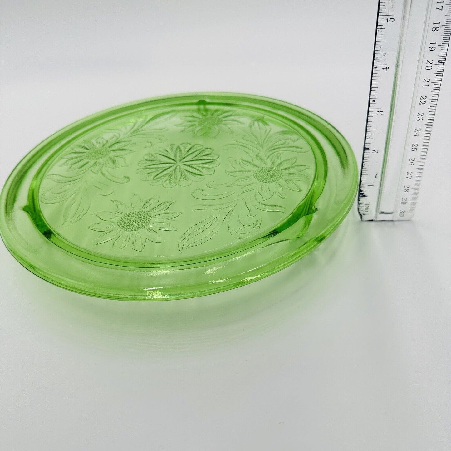 Jeannette Sunflower Depression Glass Uranium Footed Cake Plate 10 Tray Vintage