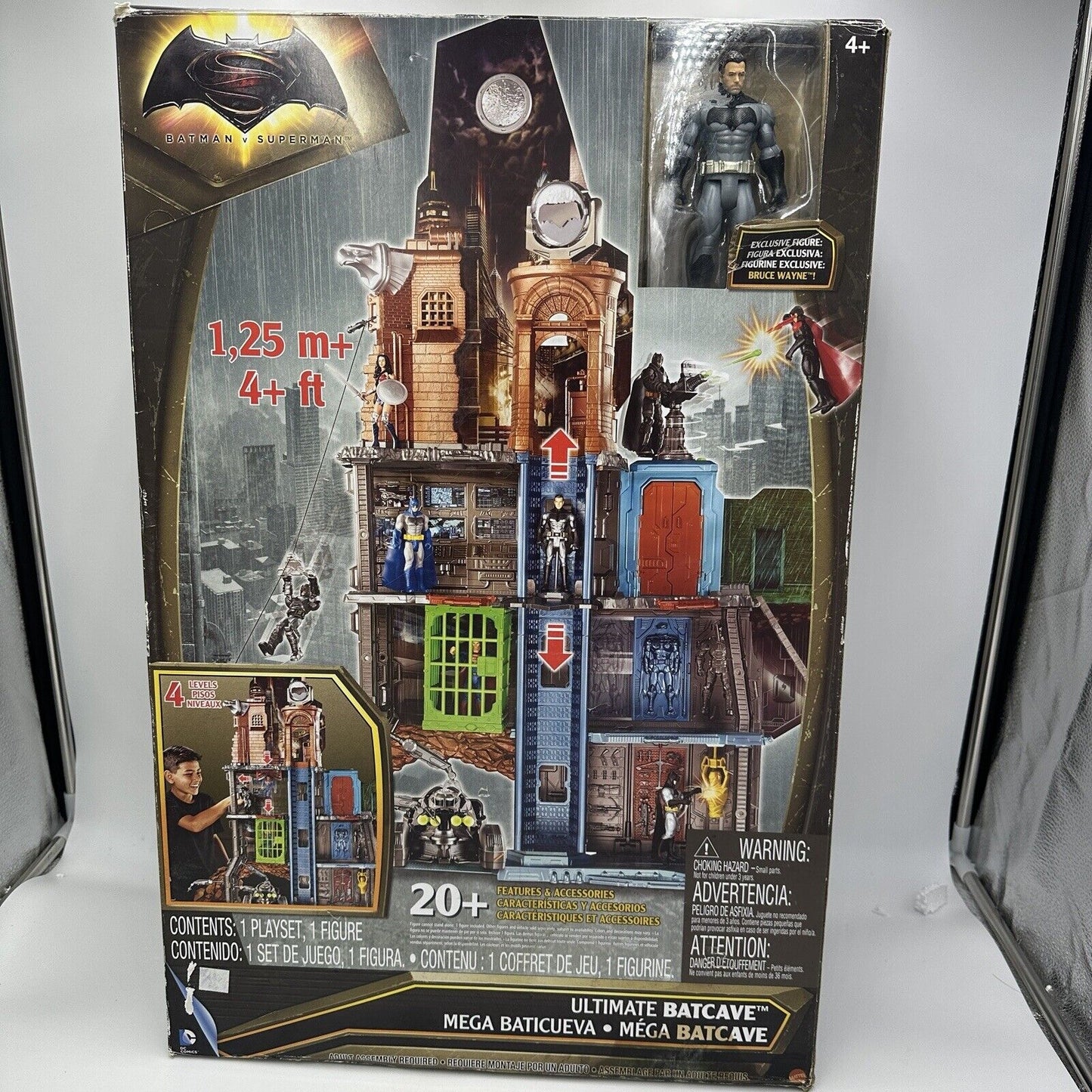 Mattel Batman vs Superman Ultimate Batcave Playset 4' Tall Exclusive Figures