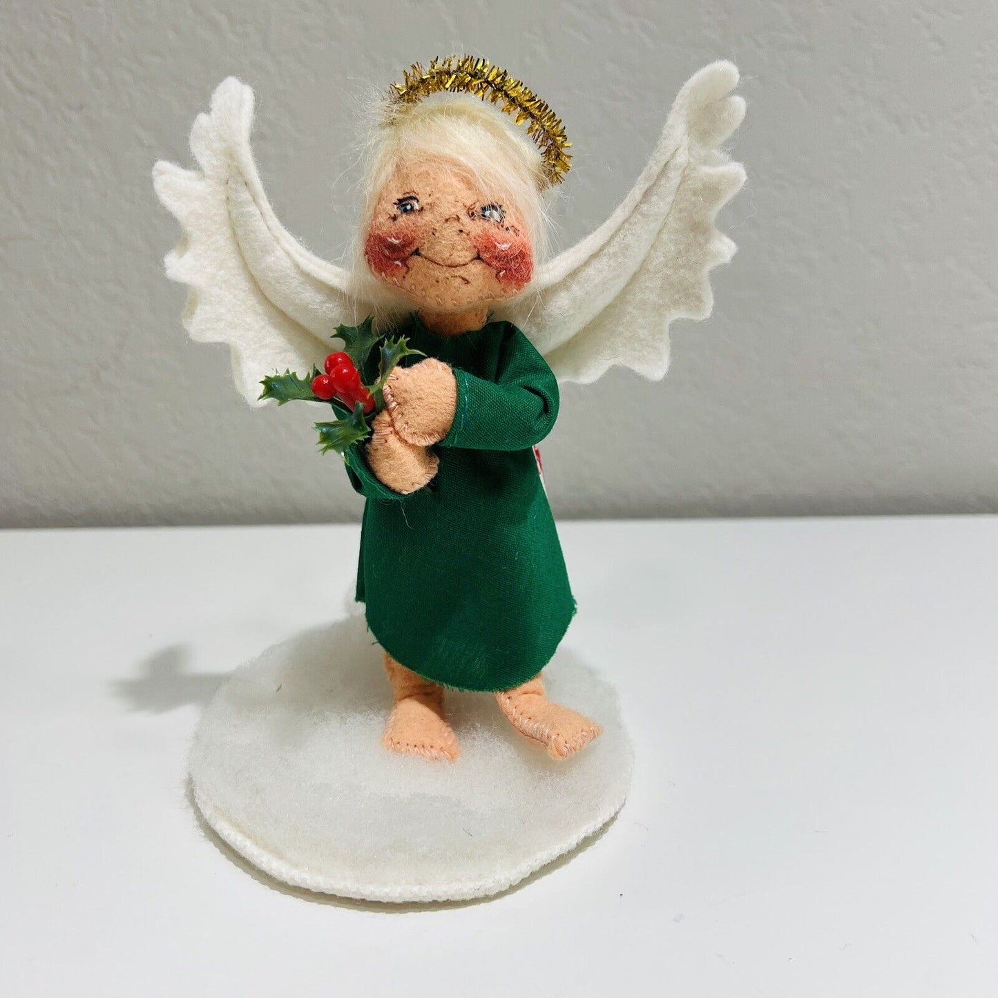 Meredith Annalee Doll Holly Berry Angel in Green Dress 1996 5in Hampshire USA