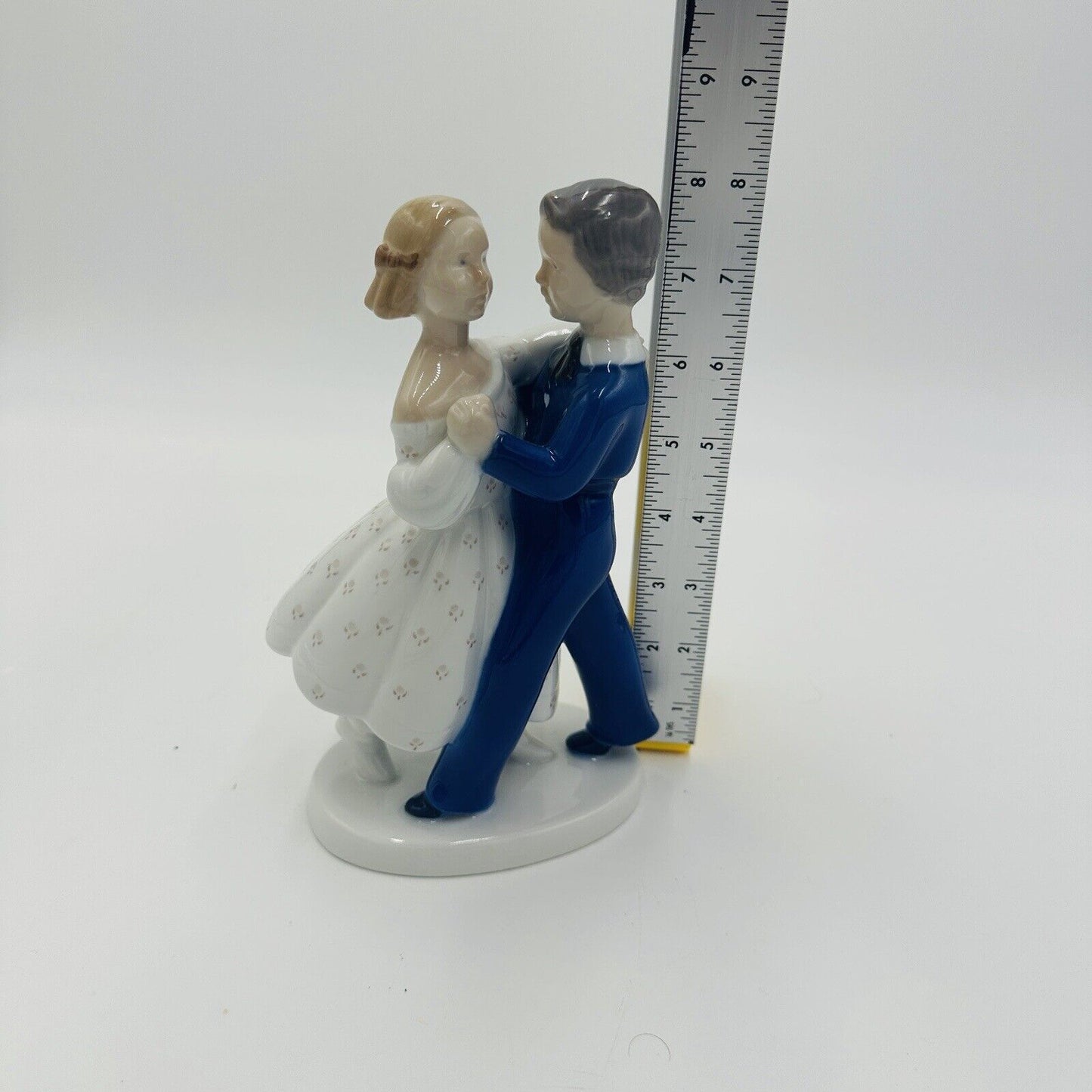 Bing & Grondahl Denmark 1980s Porcelain Dancing Couple Figurine #2385 Vintage 8”