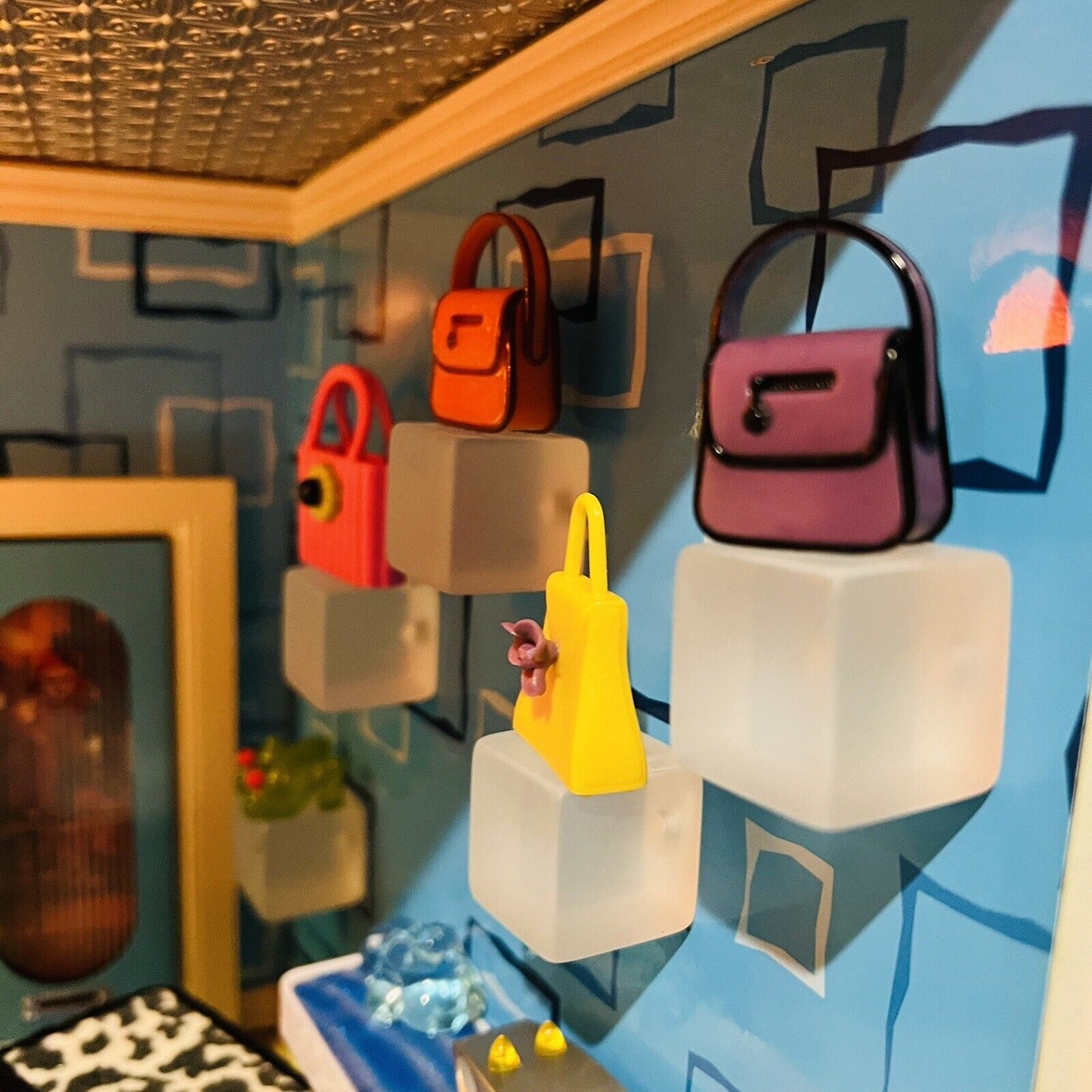 American Girl Boutique Room Dollhouse Diorama Toys AG Minis Illuma Petite