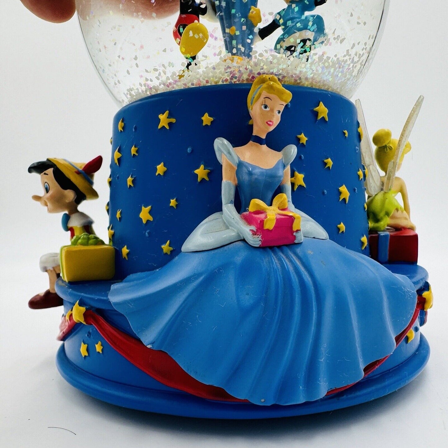 Hallmark Disney Walt's 100th Musical Birthday Water Globe 2001