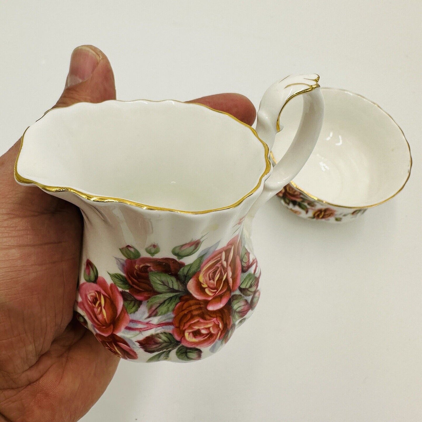 ROYAL ALBERT "Centennial Rose" Vintage Cream and Suger Set  bone china vintage