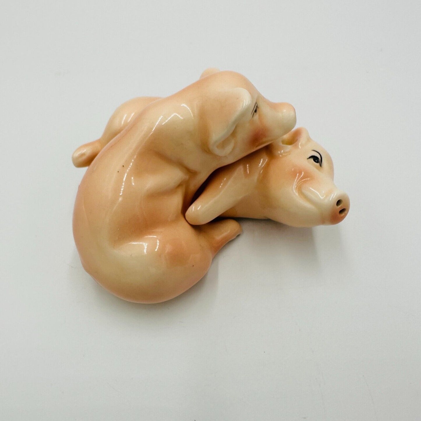 Abbott Salt and Pepper Pigs Ceramic Made in Japan Collectible Table Collection